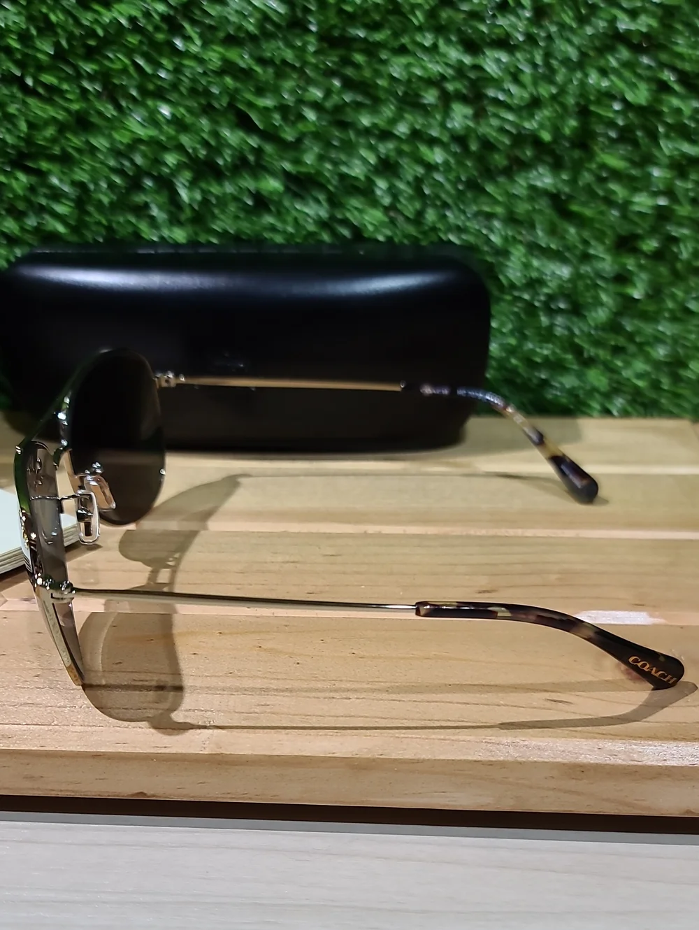 Coach HC7079 L1013 Aviator Sunglasses / Light Gold New